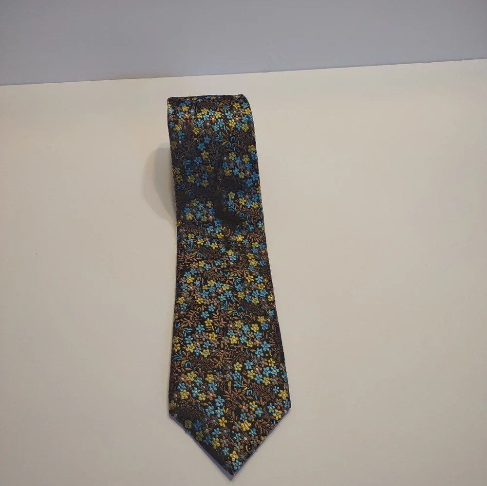 Sean John Floral Patterned Silk Tie in Blue and Brown